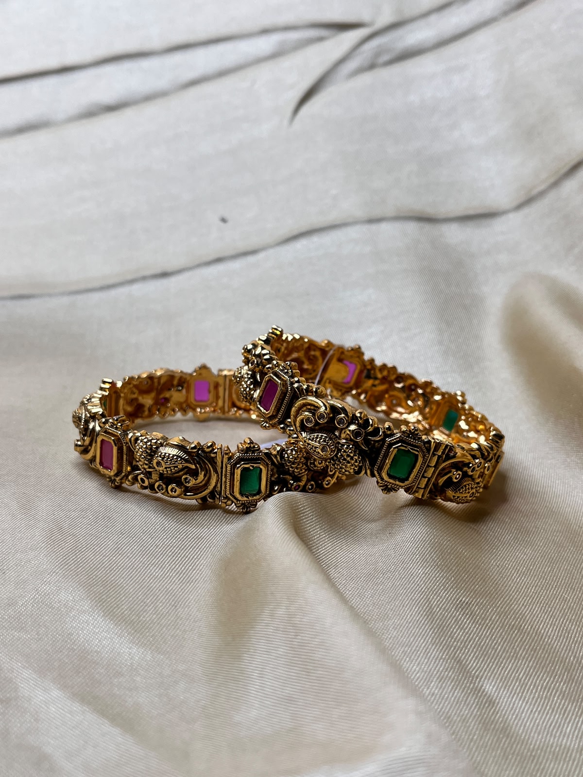 TRADITIONAL BANGLES