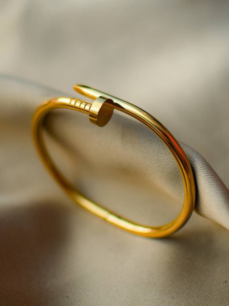 SAAT833 NAIL KADA BANGLE (BIG)