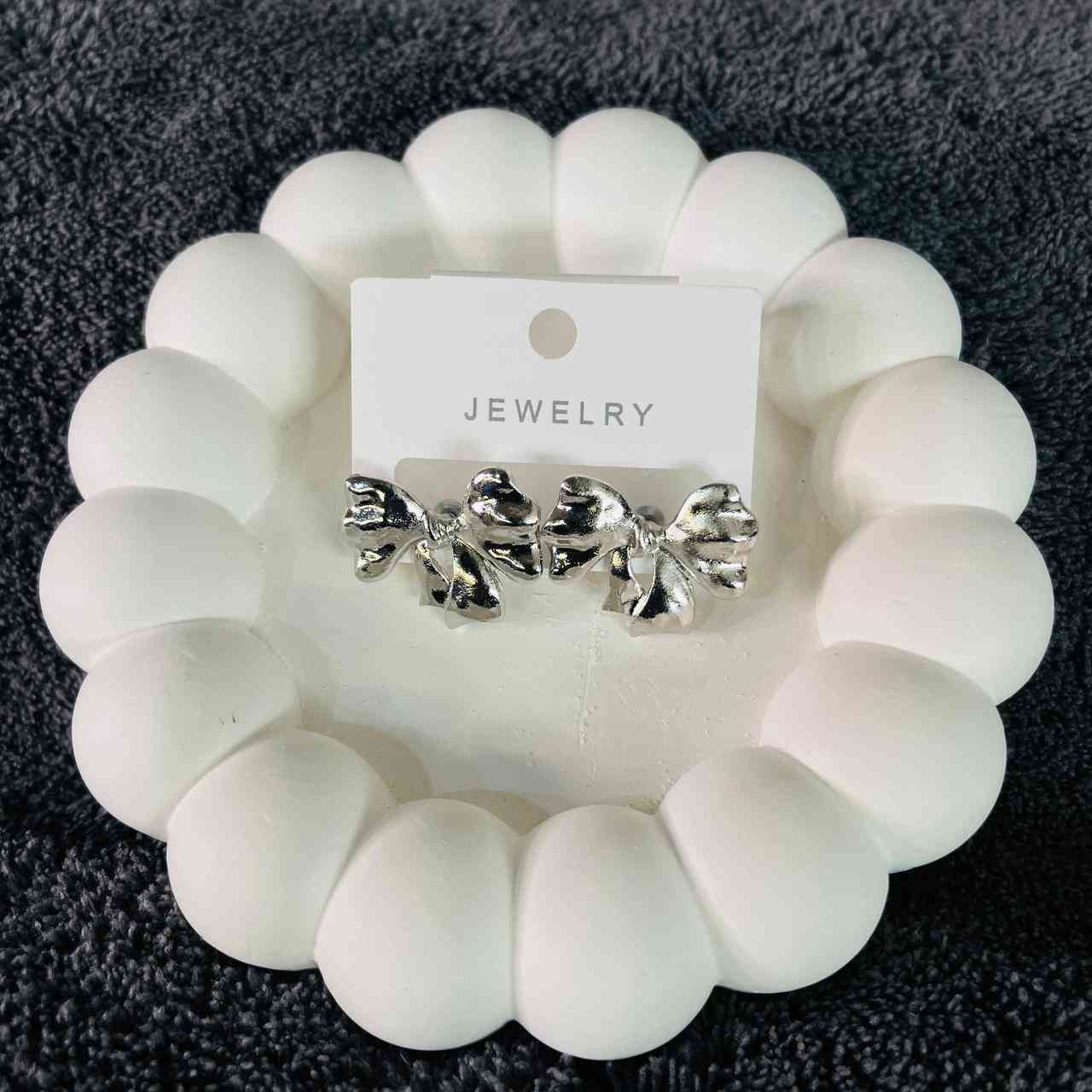 SAER503 SILVER TONE STUD