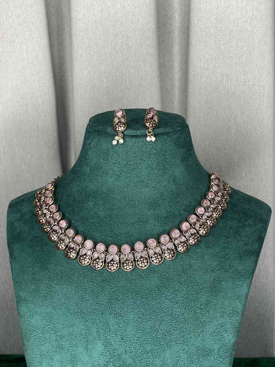SACK 918 PINK STONE  WITH OXIDISED﻿ FLORAL DESIGN  NECKLACE WITH EARRINGS