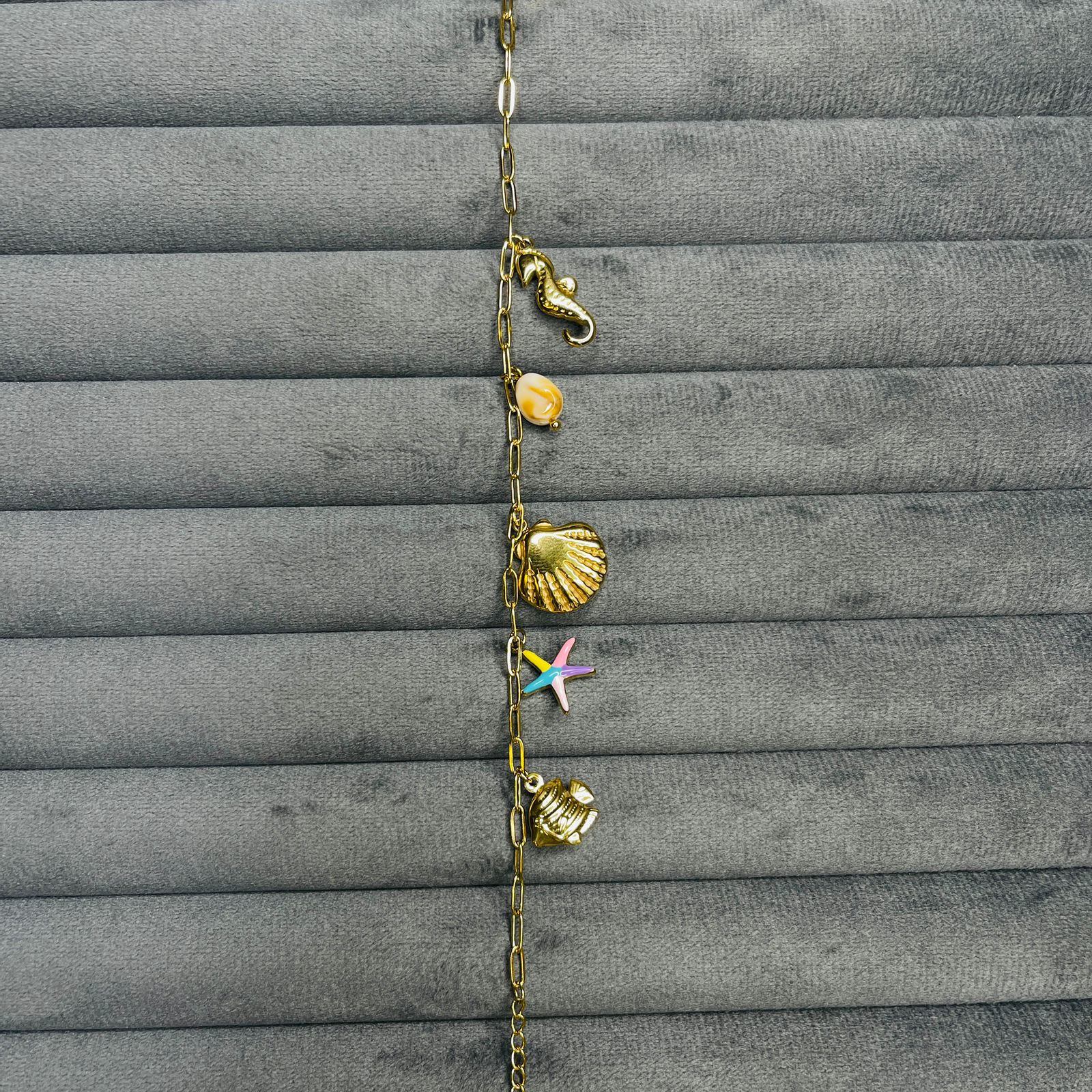 SAAT879 SEASHELLS AND STAR FISH CHARMS BRACELET