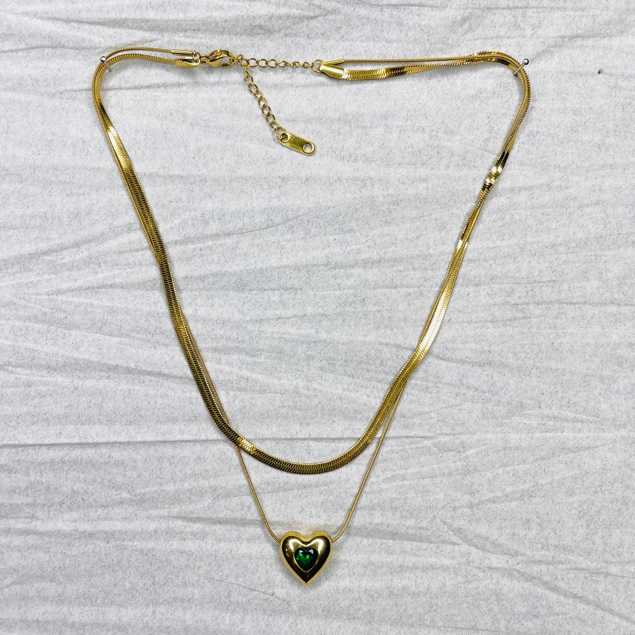 SAAT911 GOLD-PLATED ANTI-TARNISH NECKLACE WITH EMERALD HEART PENDANT