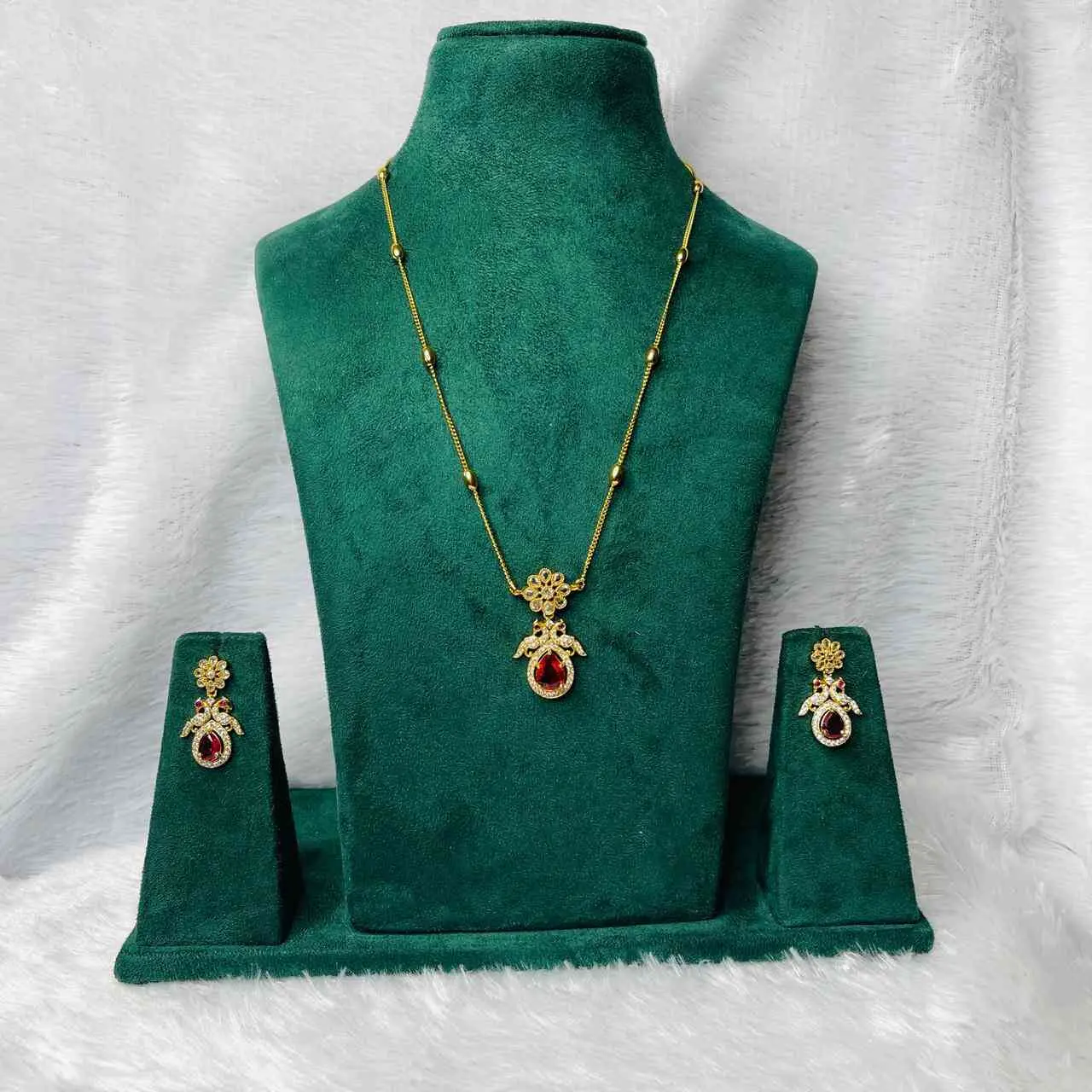 SASC137 GOLD RICE BALLS CHAIN AND RUBY AD-STONE WITH EARRINGS