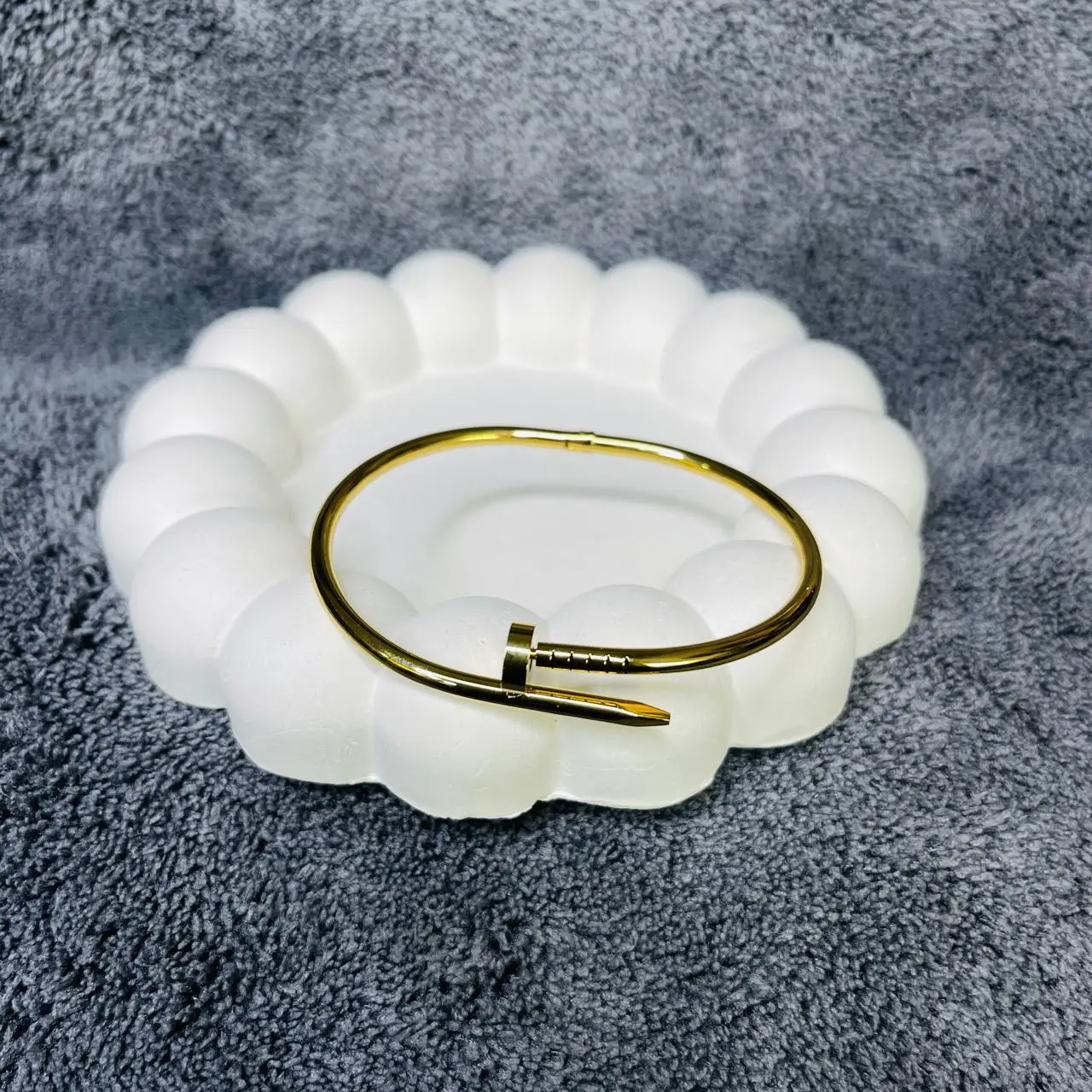 SAAT834 SMALL NAIL KADA