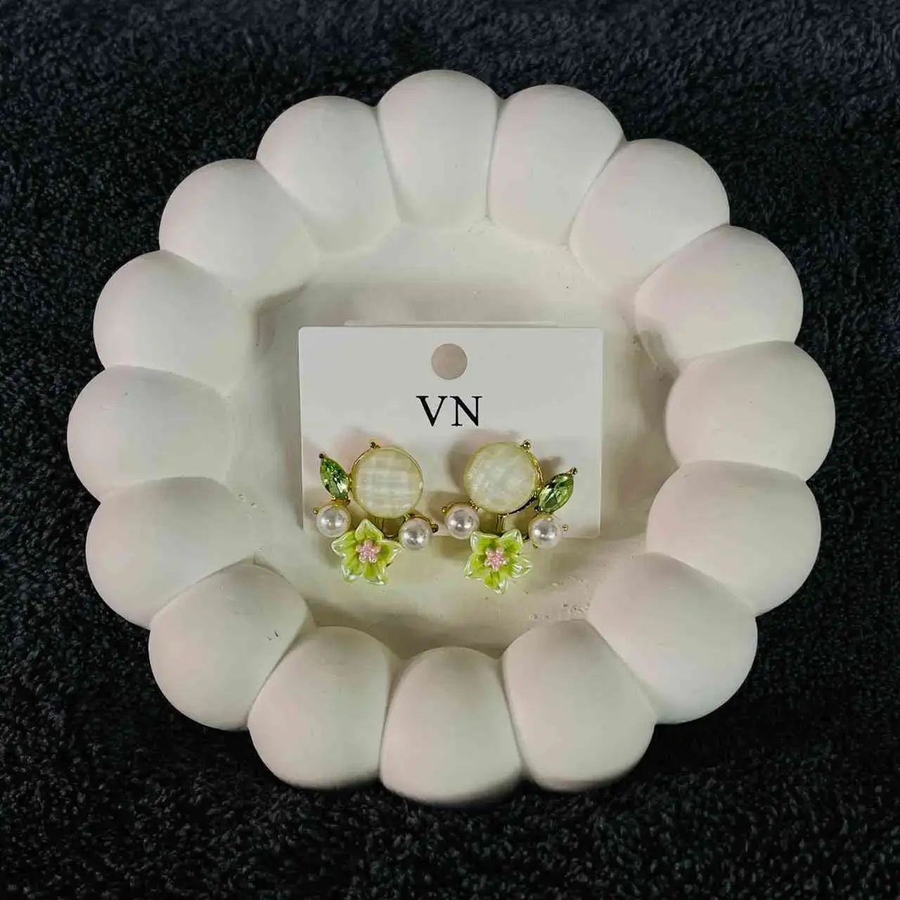 SAER507 KOREAN FLORAL STUD GREEN